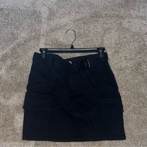 Cargo black skirt, garage, size medium